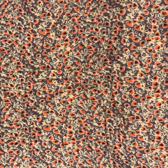 Lush Floral Tank - Picture 3 of 3